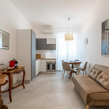 Luxury - Colosseo 10 Min Apartment *