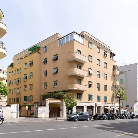 Luxury - Colosseo 10 Min Apartment Rome