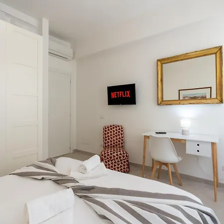 Luxury - Colosseo 10 Min Apartment *